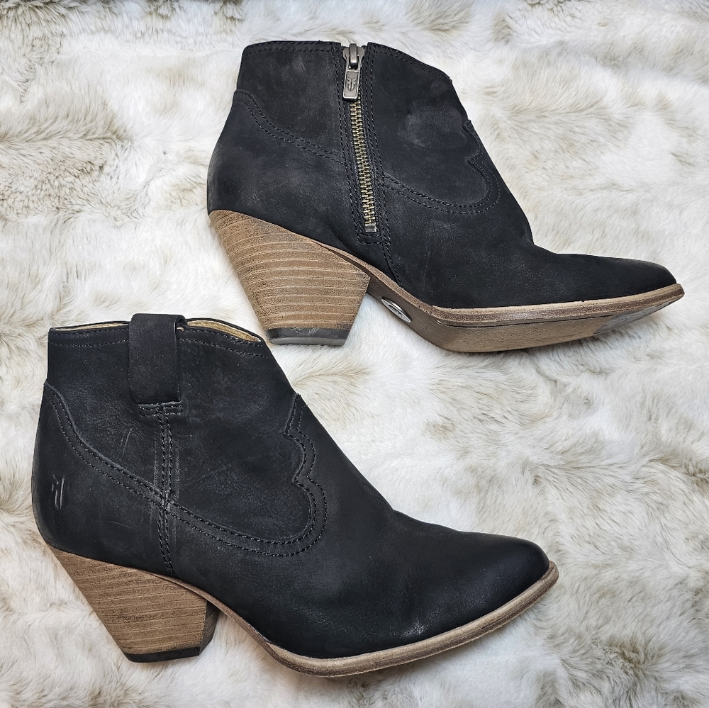 Frye Reina Booties black nubuck suede leather pointed toe ankle boots size 6